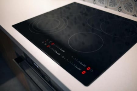 Installation d'&eacute;lectrom&eacute;nager : conseils pour un montage r&eacute;ussi